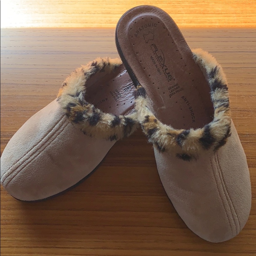 Vera Pelle leather leopard print mules SO SOFT!